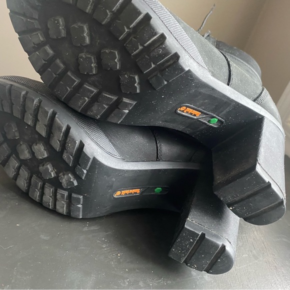 Timberland black boots - Picture 3 of 5